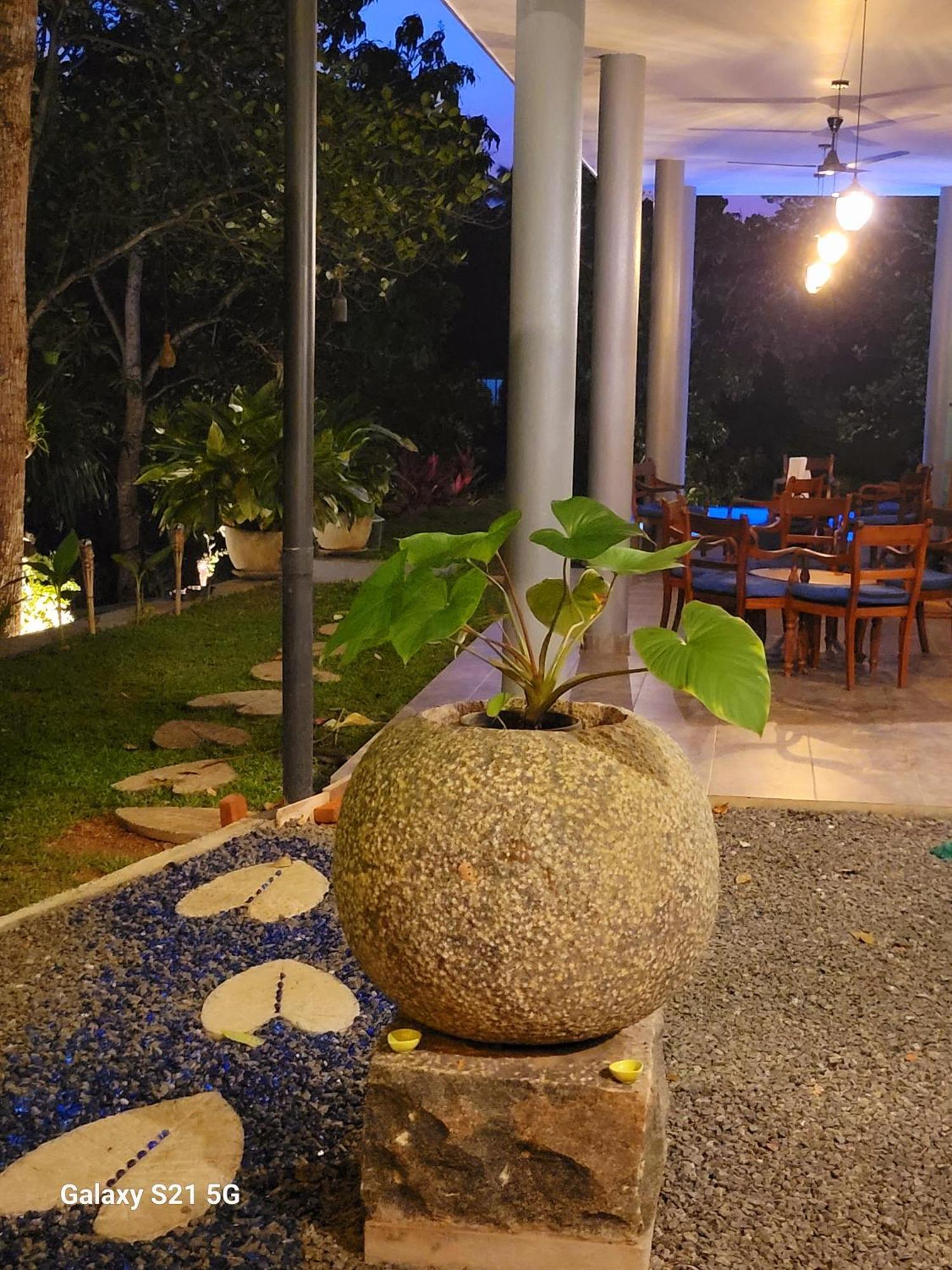 Barefoot Bungalow Hikka Hikkaduwa Zewnętrze zdjęcie